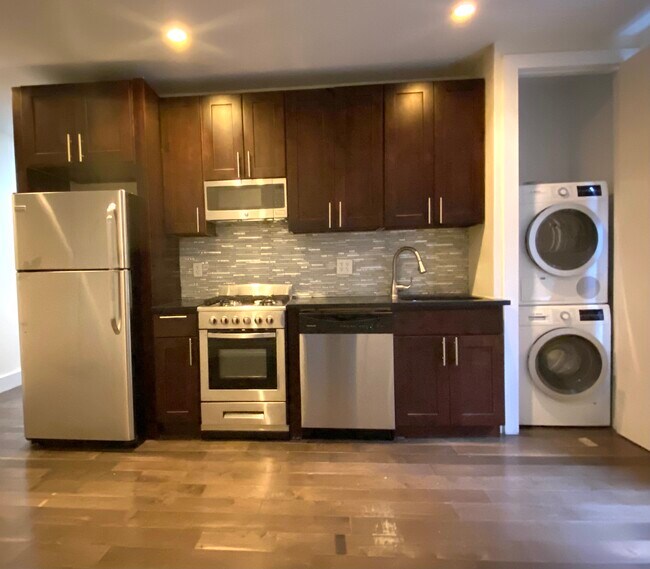 Foto del edificio - 1090 St Nicholas Ave