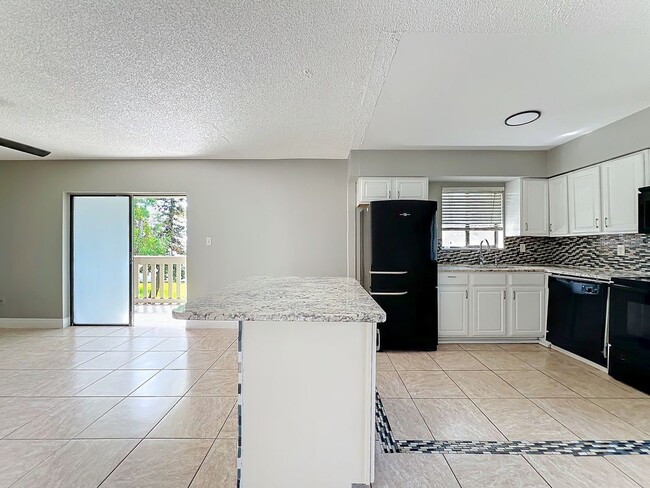 Foto del edificio - 163 Springwood Cir