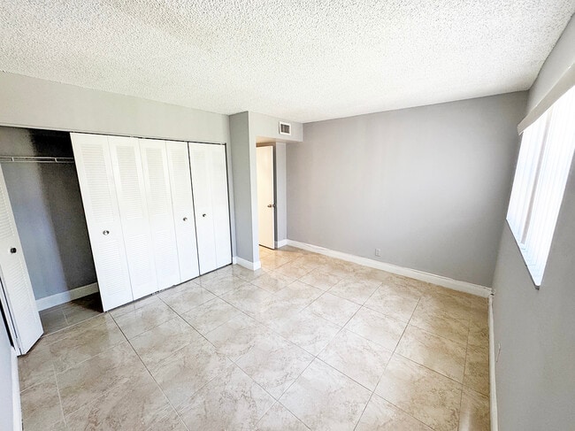 Building Photo - 4411 Treehouse Ln