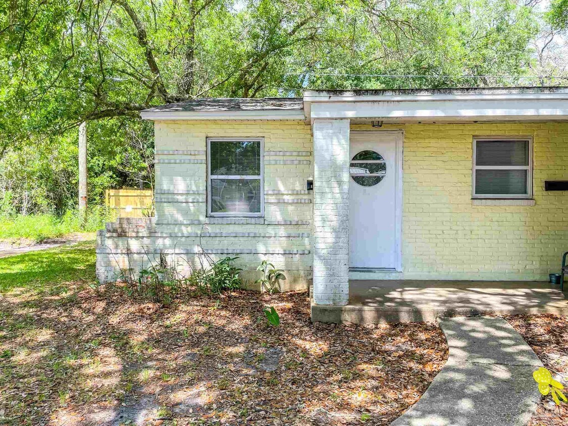 Foto principal - 8 Rowland Ct