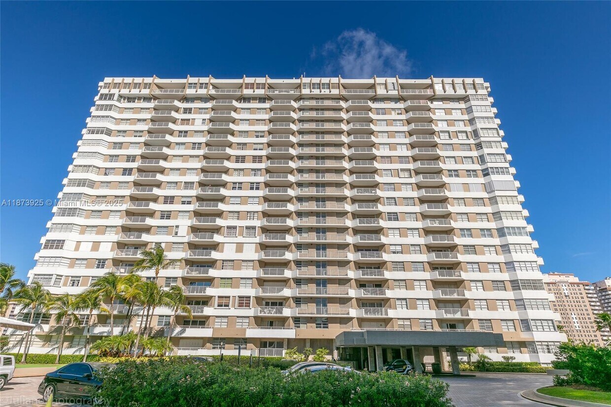Primary Photo - 1980 S Ocean Dr