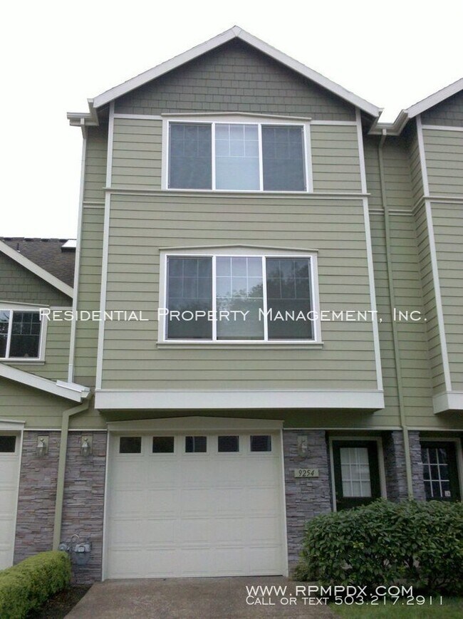 Building Photo - Liberty Oaks Tualatin Townhome.