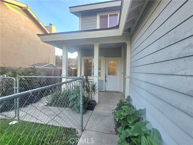 Building Photo - 410 E Arrow Hwy