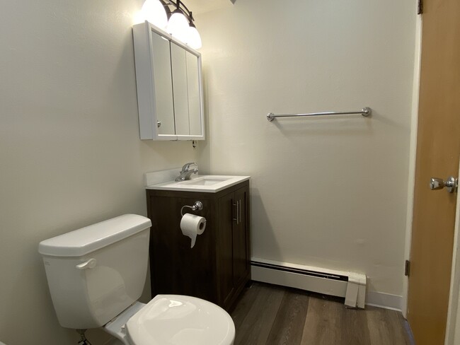 Bathroom 1 - Oakcrest