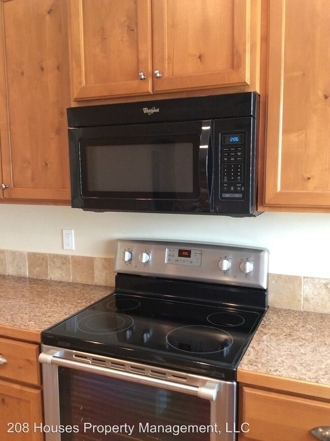 Building Photo - 4 br, 2 bath House - 2161 W. Bellagio Dr