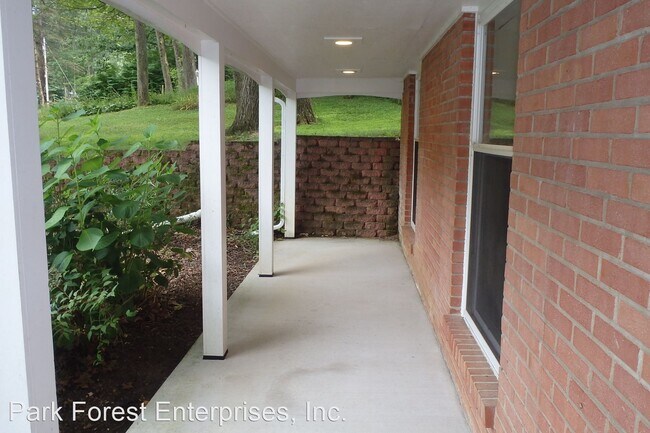 Foto del edificio - 3 br, 2.5 bath House - 724 Cornwall Road