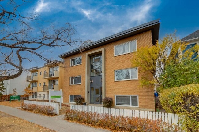 Building Photo - Peyto Apartments