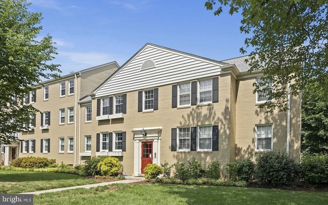 Foto del edificio - 6603 E Wakefield Dr