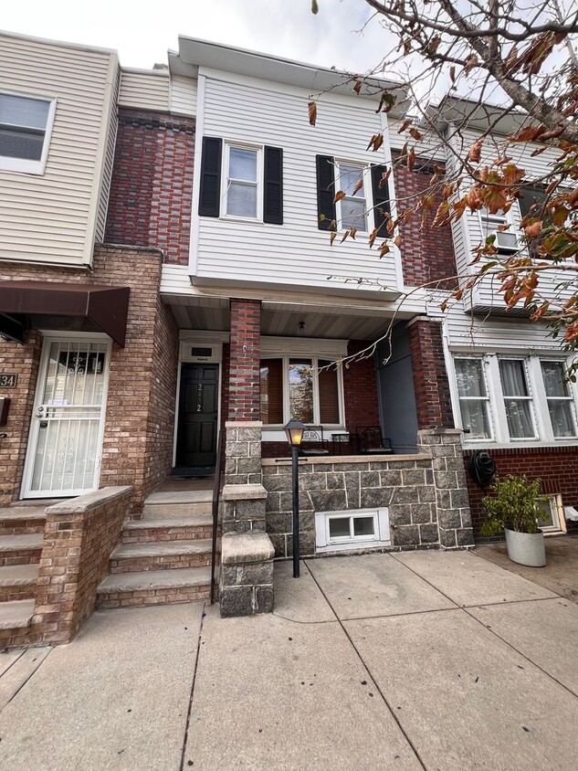 Primary Photo - Welcome Home! Beautiful Whitman 3 Bedroom,...