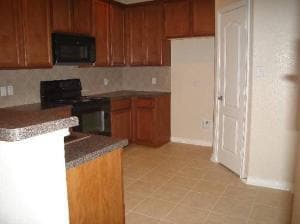 Building Photo - 26115 Starling Hill