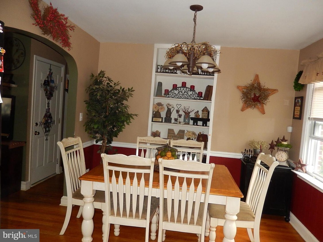 Foto principal - 121 Champlain Ave