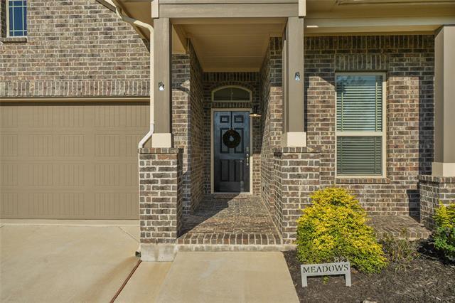 Foto del edificio - 821 Meadows Dr