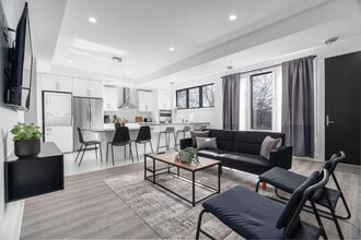 Building Photo - 603 Queens Ave