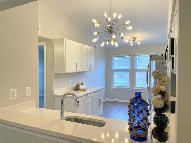 Building Photo - 20327 Beaconfield Terrace