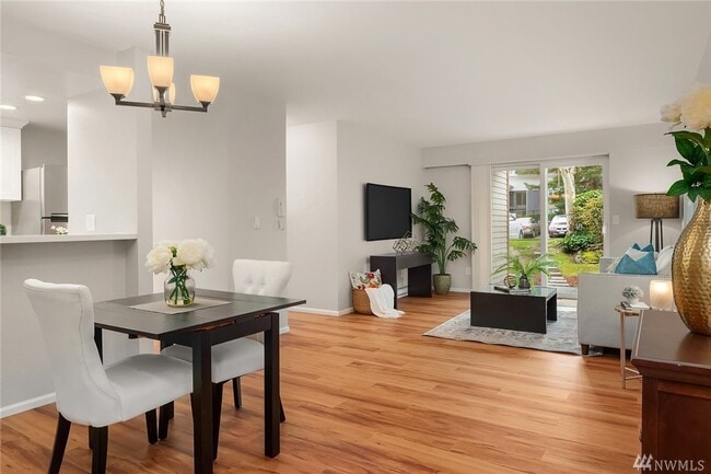 Building Photo - 14630 NE 32nd St