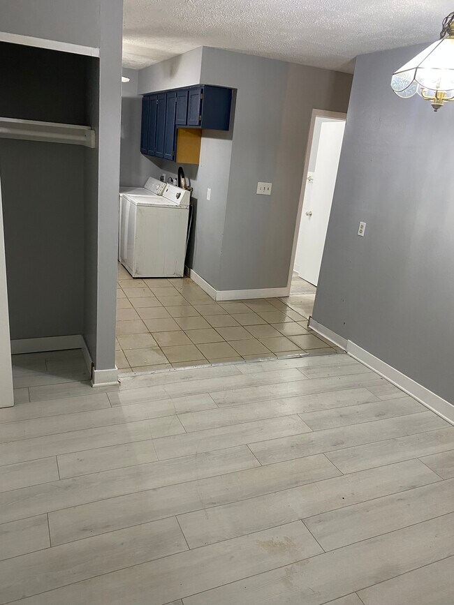 Cocina/Comedor - 5074 Fortman Dr