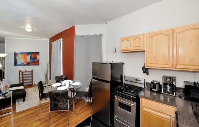 Building Photo - 440 West 45th Street