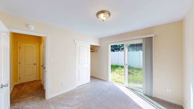 Building Photo - 15437 Marty Dr