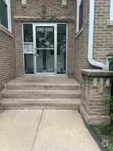 Building Photo - 3302-3304 W Fulton Blvd