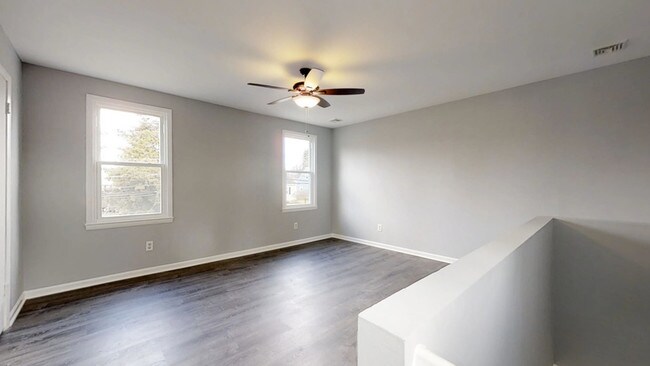 Building Photo - 211 Baird Ave