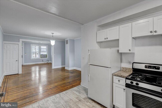 Foto del edificio - 2847 Lake Ave