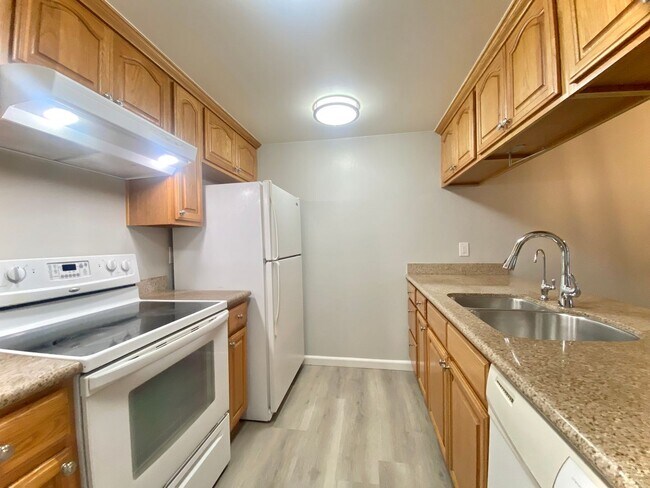 Foto del edificio - Charming 2-bedroom townhome in Fremont