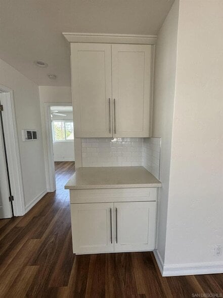 Foto del edificio - 3222 Collier Ave