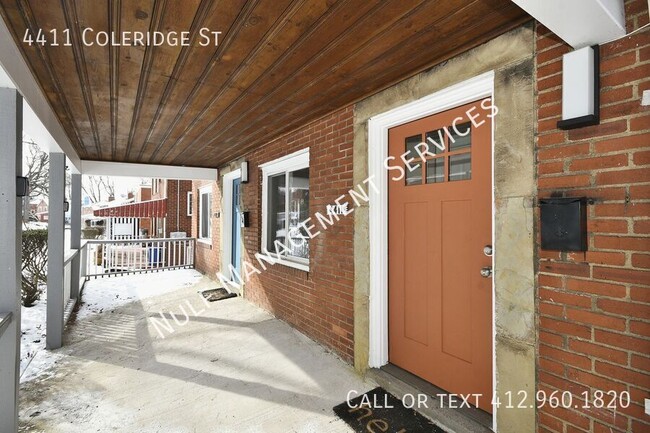 Foto del edificio - 2 bed, 1 bath duplex in Stanton Heights