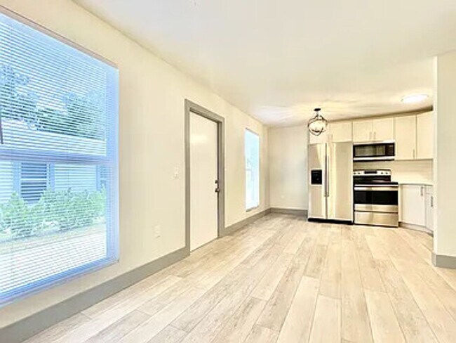 Foto del edificio - 7533, 7535 NW 2 Ct