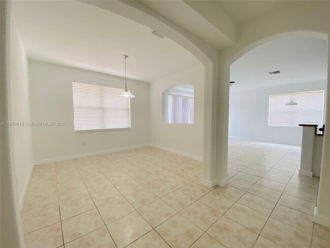 Building Photo - 11005 NW 87th St