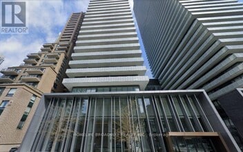Building Photo - 42 Charles St E