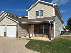 Building Photo - 1427 Bodie Dr