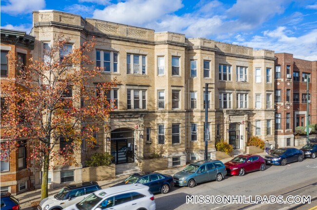 Foto del edificio - 887 Huntington Ave