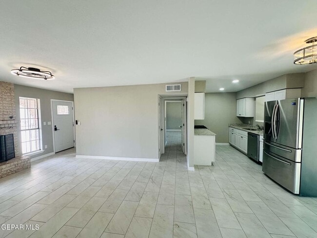Building Photo - 11733 Lorri Dr