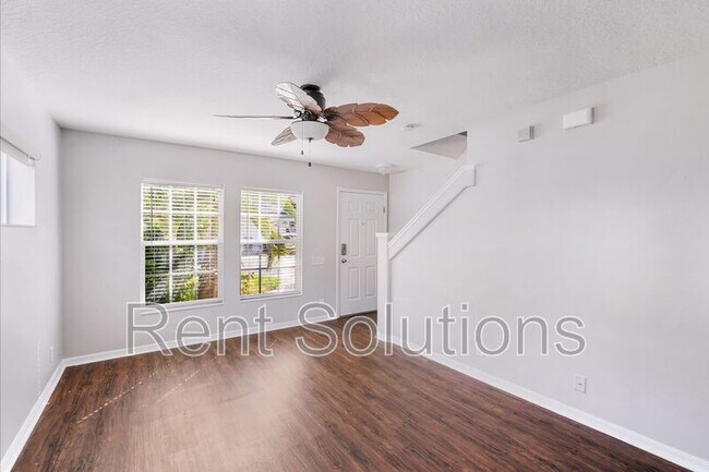 Foto del edificio - 8001 Boone Dr