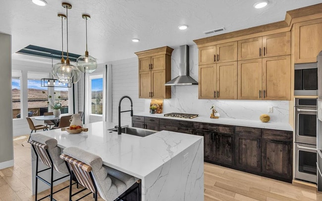 Building Photo - Stunning and Spacious 3 Bedroom Home in Desert Color! Includes a Private Pool!