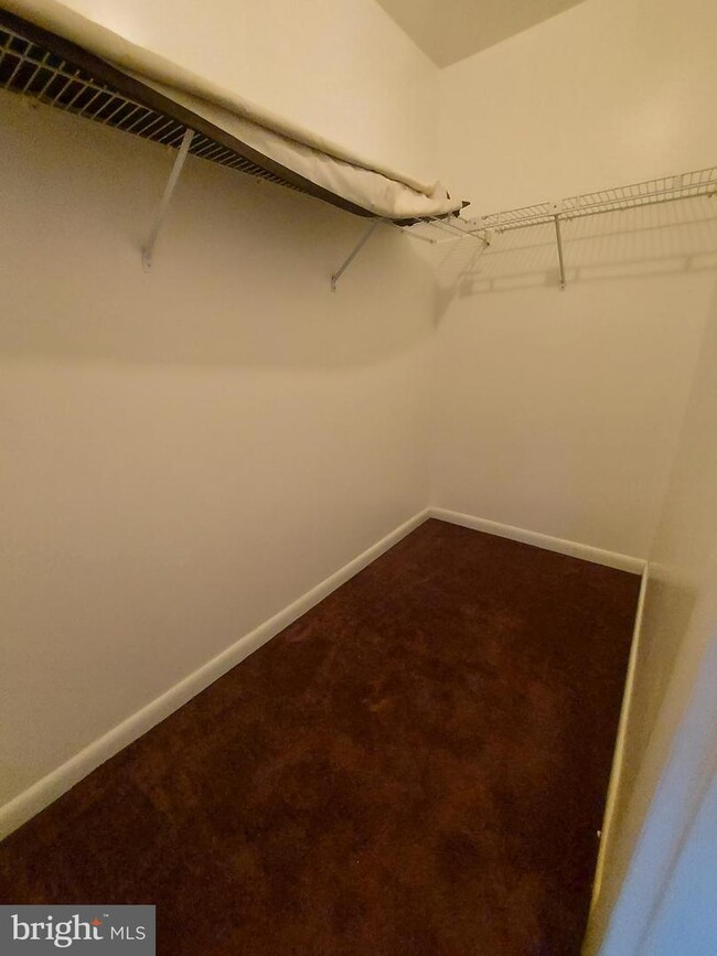Building Photo - 8713 Grasmere Ct