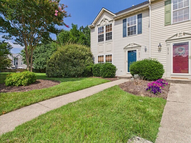 Foto del edificio - 2517 Mountain Ash Cir