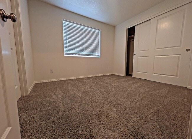 Building Photo - New Single Level Home in New SunRidge Community