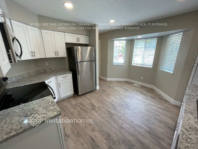 Building Photo - 3289 S Espana Cir