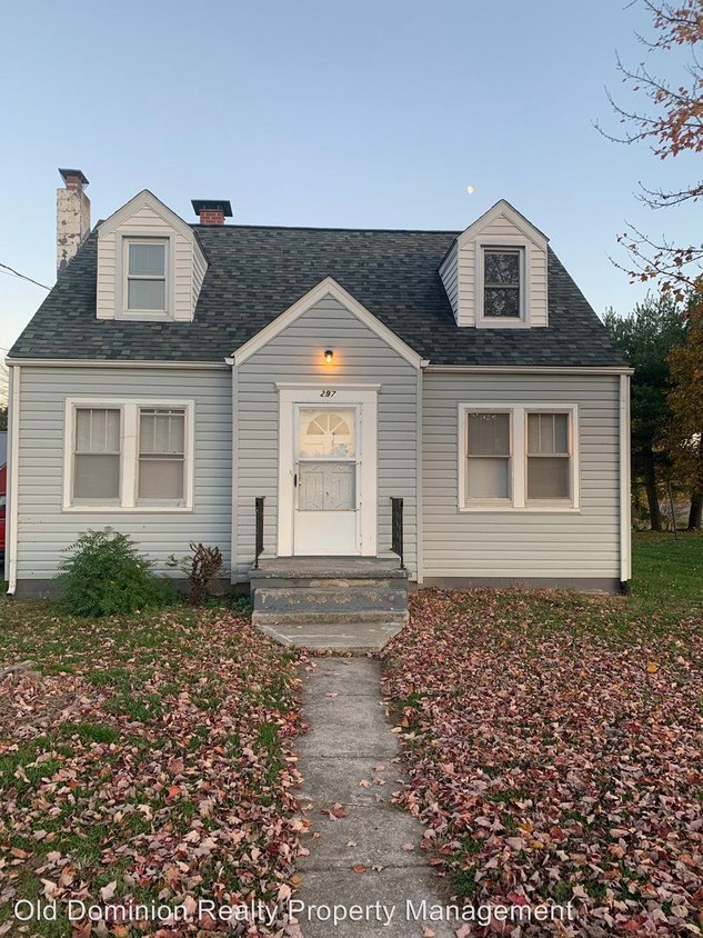 Primary Photo - 3 br, 1 bath House - 297 Center Street