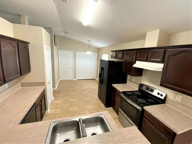 Building Photo - 1050 Three Forks Ct