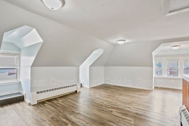 Foto del edificio - 743 Summit Ave