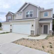 Building Photo - 3565 Canal Square Dr
