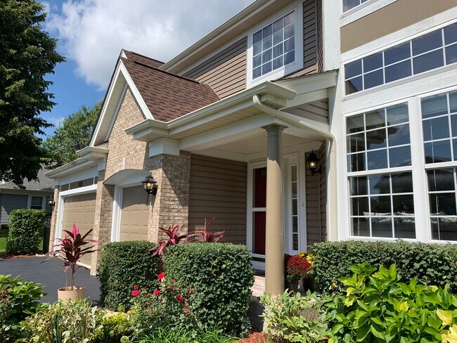 Building Photo - 920 Concord Cir