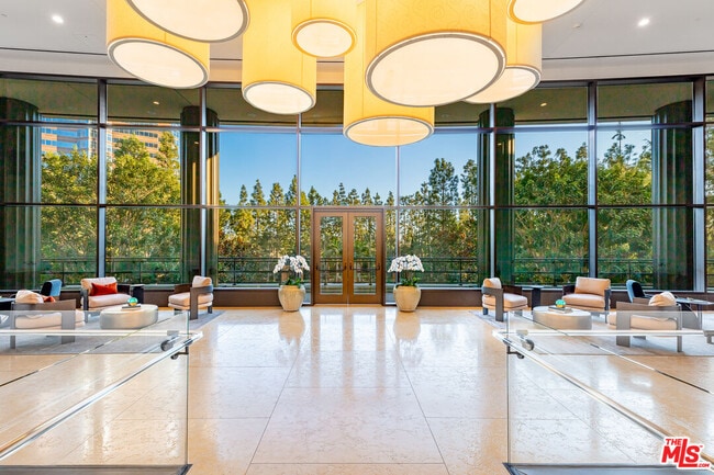 Building Photo - 1 W Century Dr