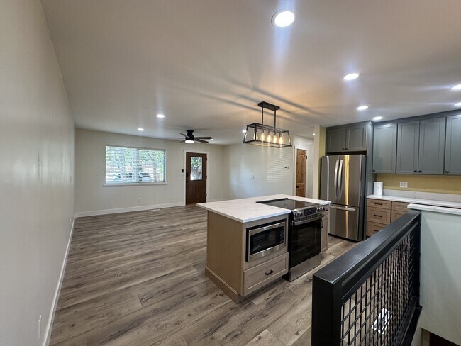 Foto del edificio - 423 Huntridge Dr