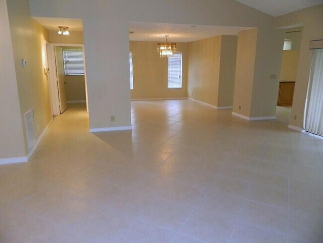 Foto del edificio - 4002 NW 73rd Ave