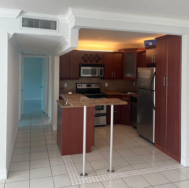 Foto del edificio - 708 SE 2nd Ave