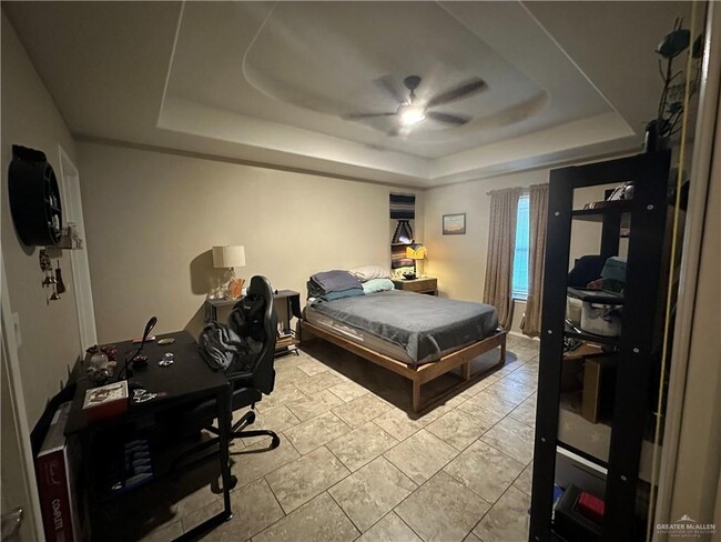 Building Photo - 2109 Carioca Dr